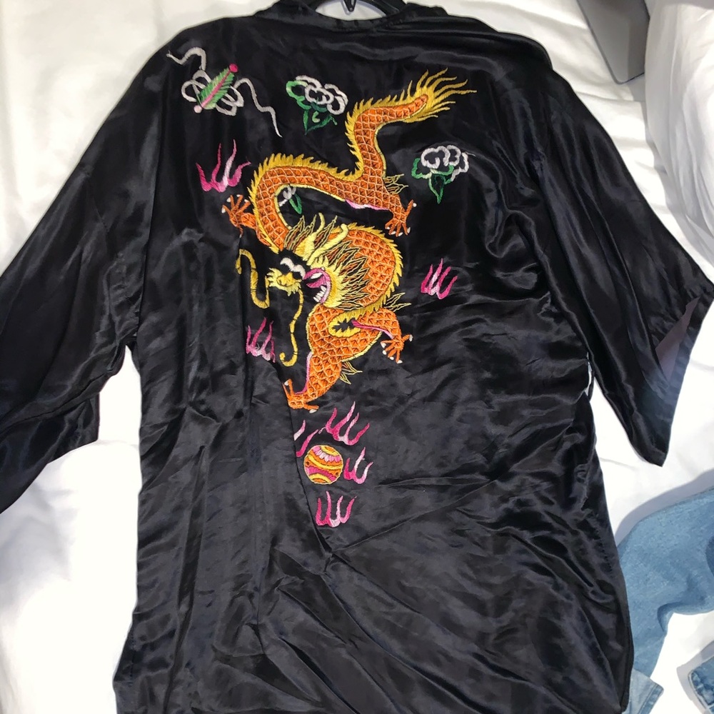 Silk embroidered kimono